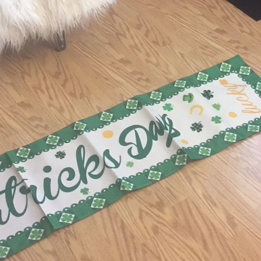 NEW STOCK ST PATRICKS DAY banner/table runner